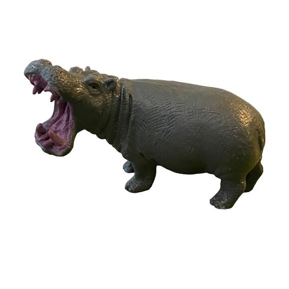 Greenbriar International Plastic Safari Animal Figurines Lion Polar Bear Hippo - Picture 7 of 15